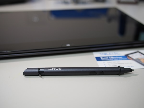 Sony Vaio Duo 13 - Windows 8 Tablet Slider