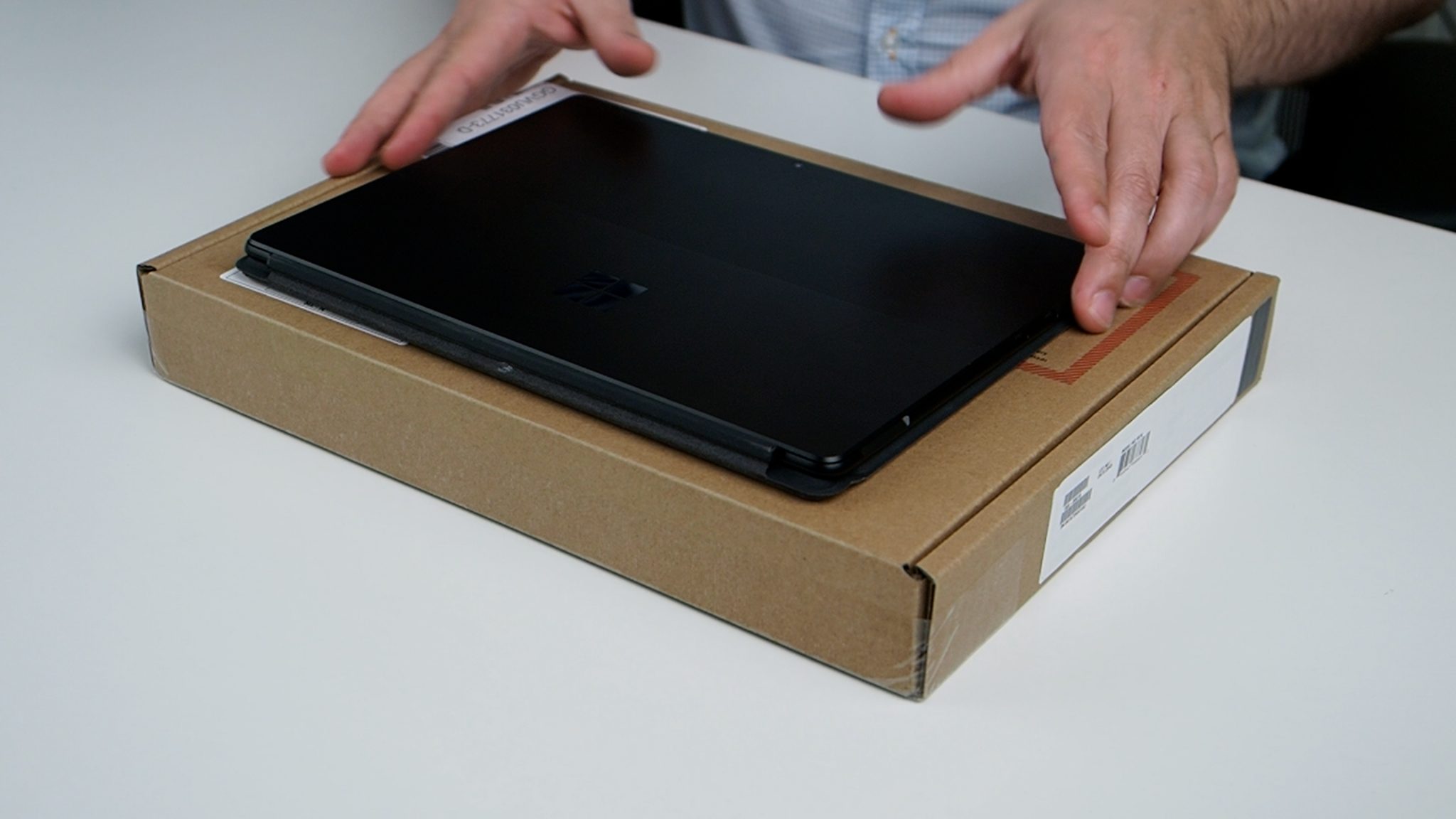 Updated Surface Pro X 2020 with the New SQ2 Processor Tablet PC Bl